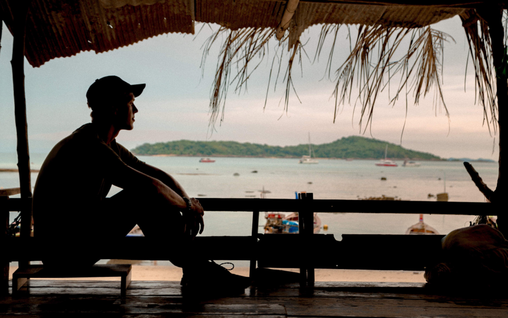 Tencent-backed travel firm Tongcheng-Elong cuts HK IPO size as market tanks