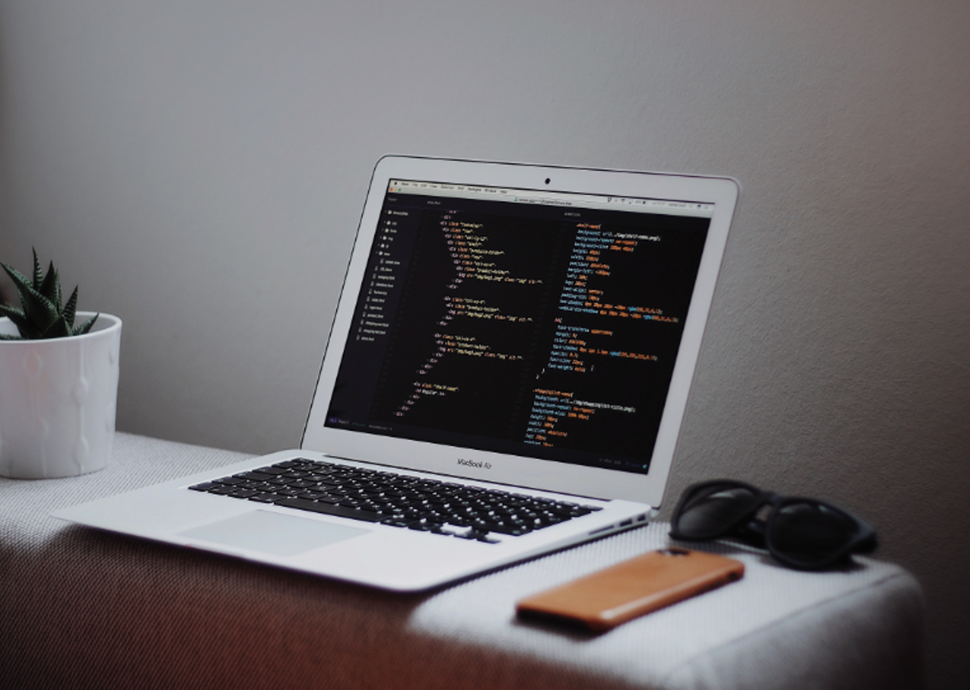 Singapore's ST Telemedia acquires majority stake in Cloud Comrade