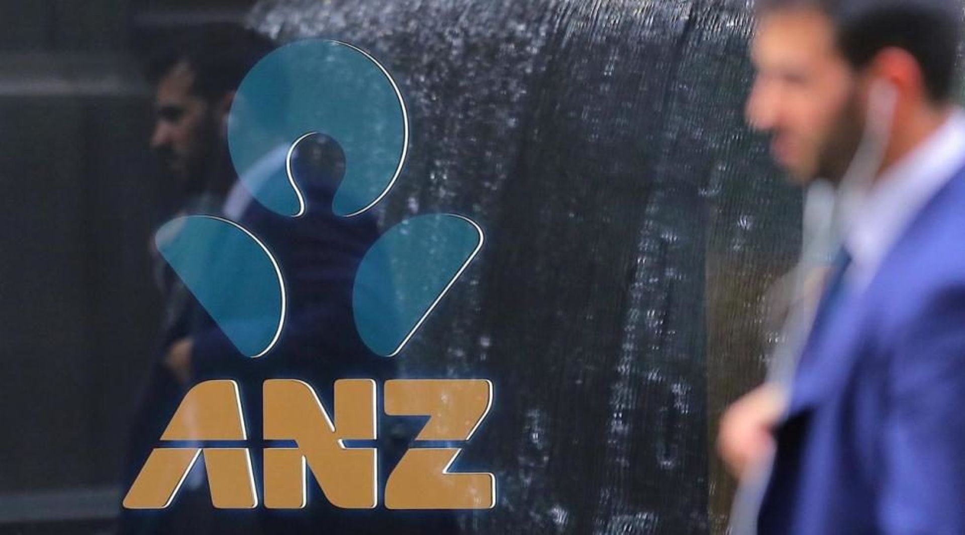Australia's IOOF delays buyout of ANZ pension assets after inquiry