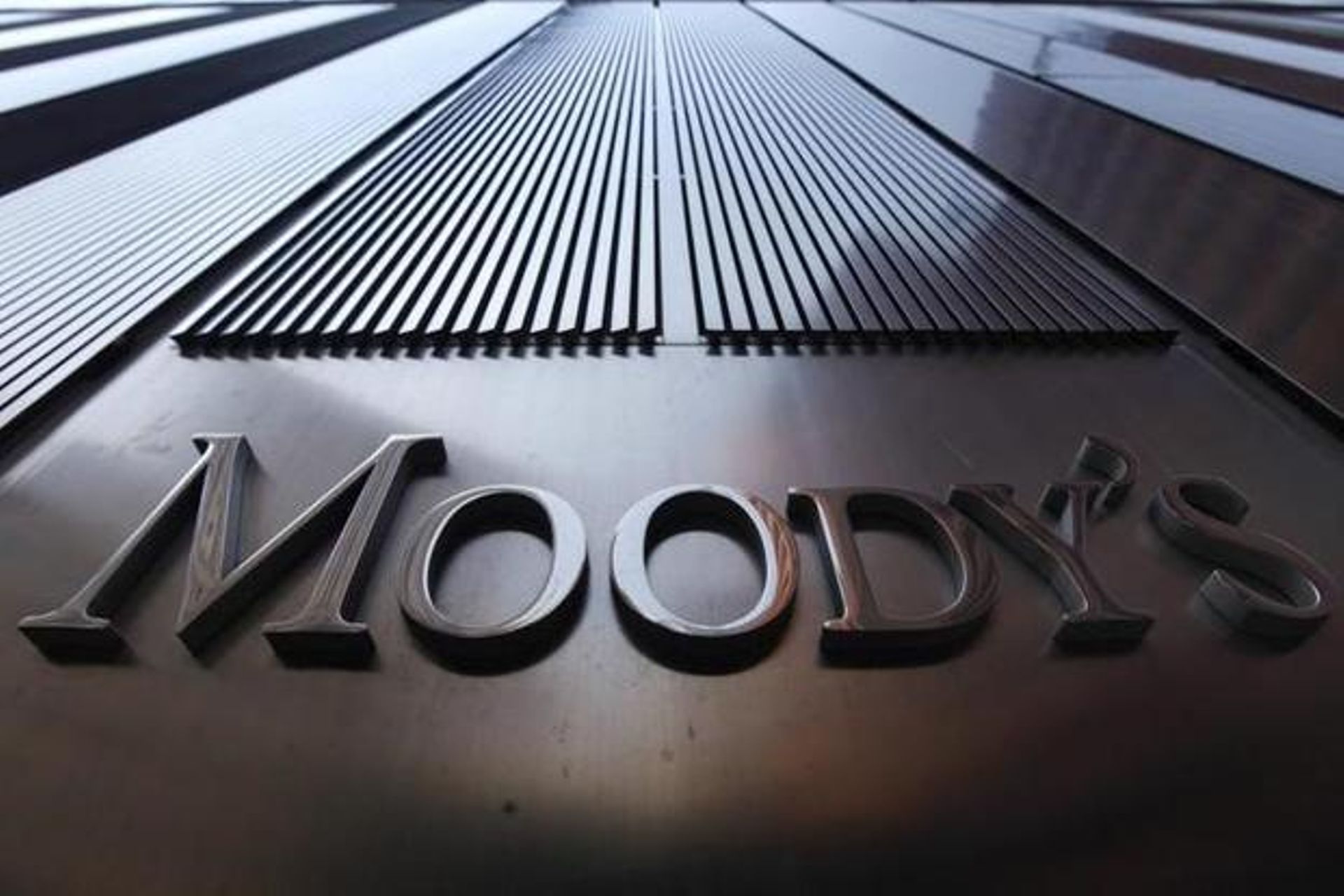 Moody's cuts Indonesia's credit outlook to negative, cites governance concerns