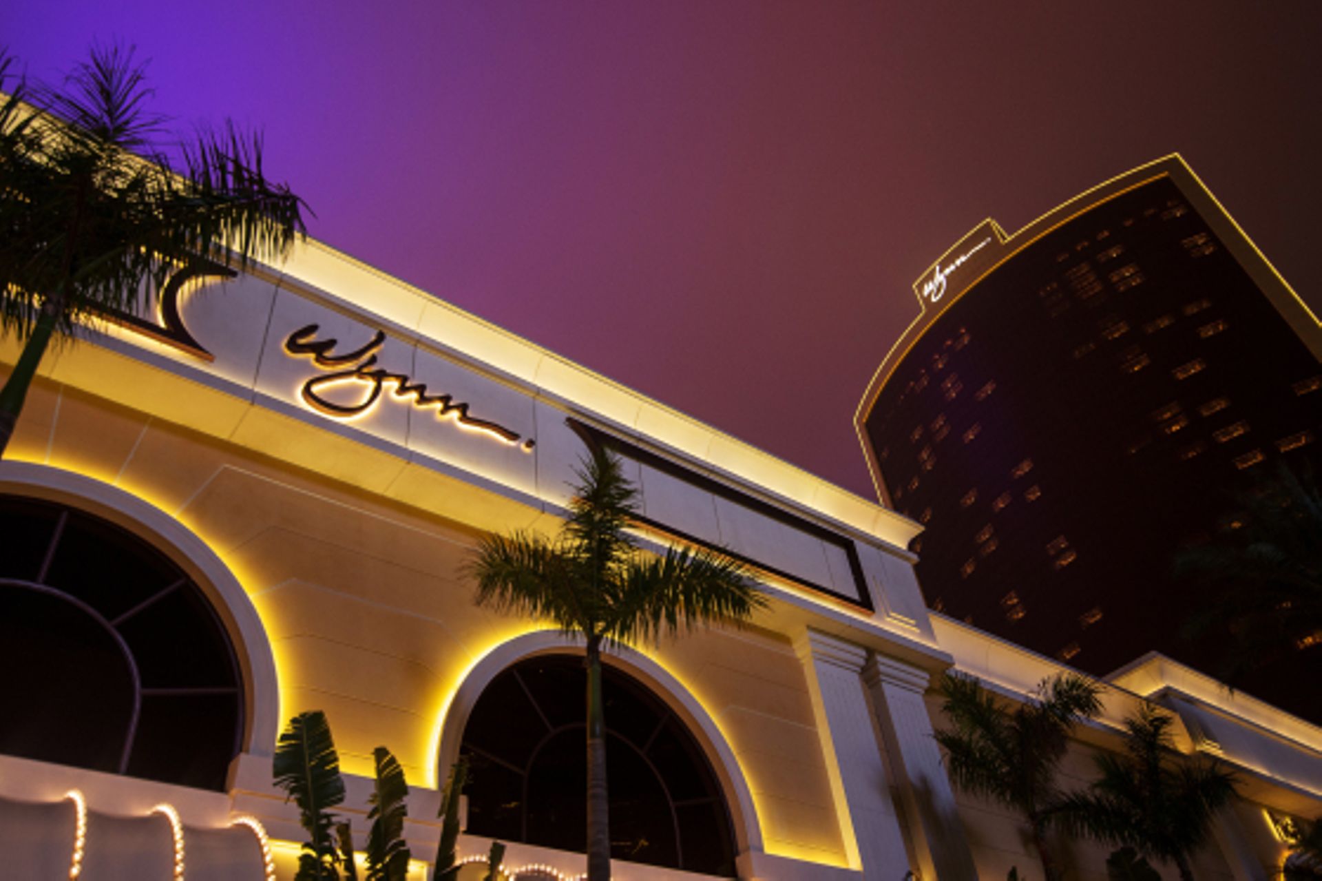 Macau opens bids to operate six casinos, Malaysia's Genting gets a wildcard