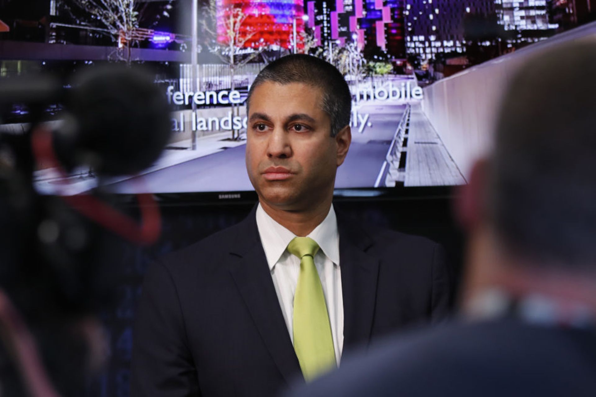 FCC bars China Mobile from entering US market on security concerns