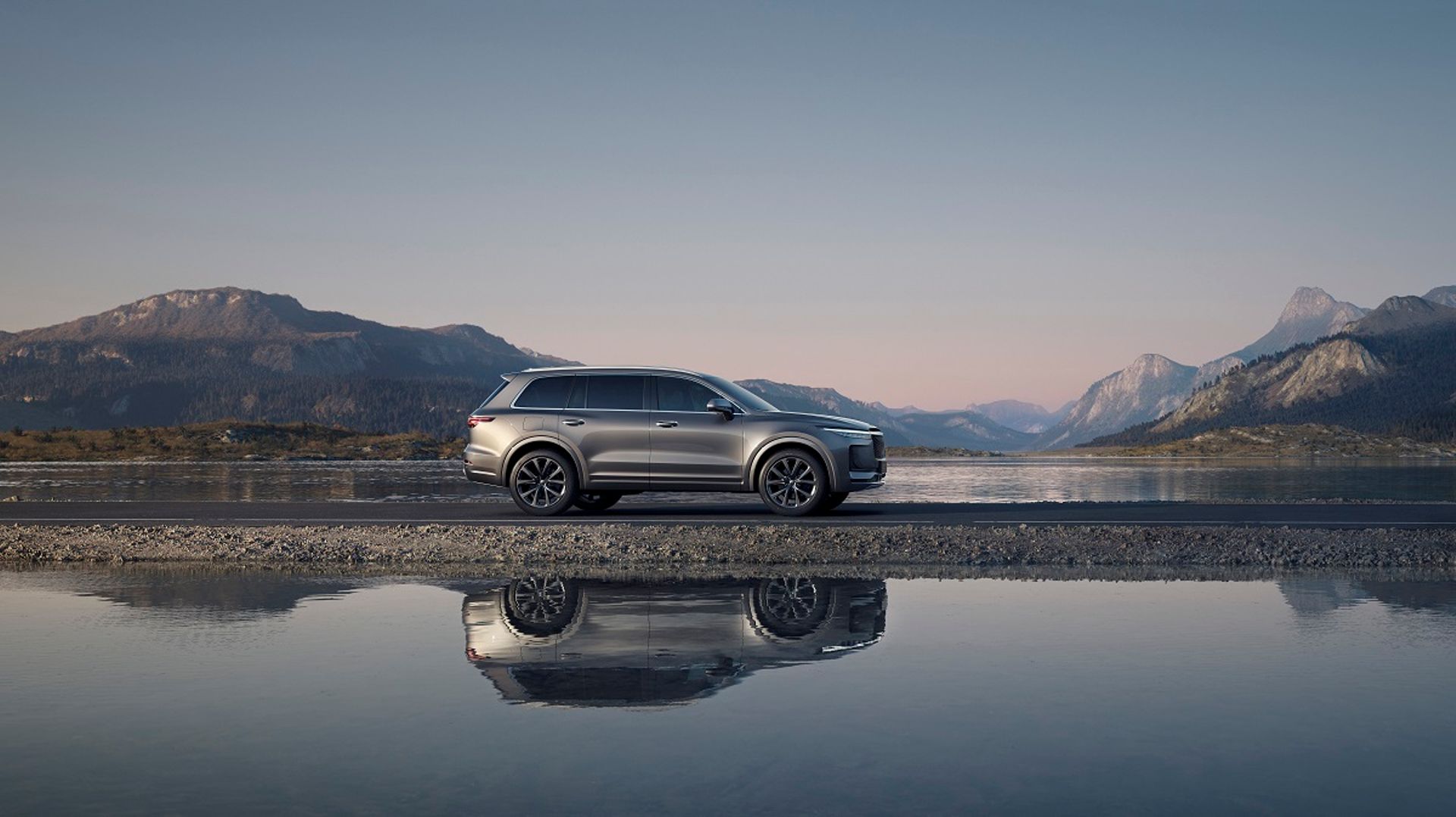 Chinese EV maker Lixiang raises $530m Series C funding led by Meituan founder