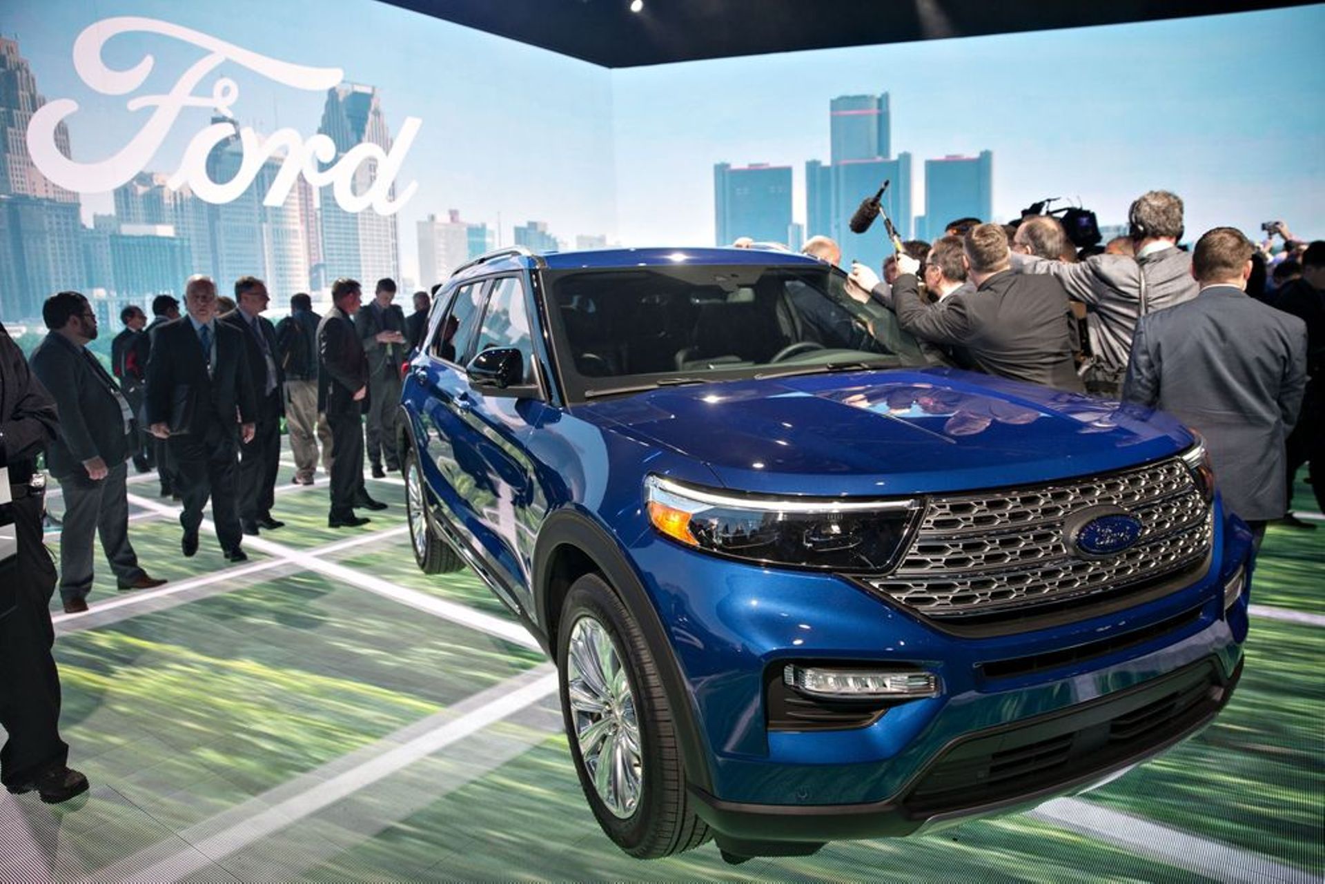 Ford to transfer struggling India business into JV with Mahindra