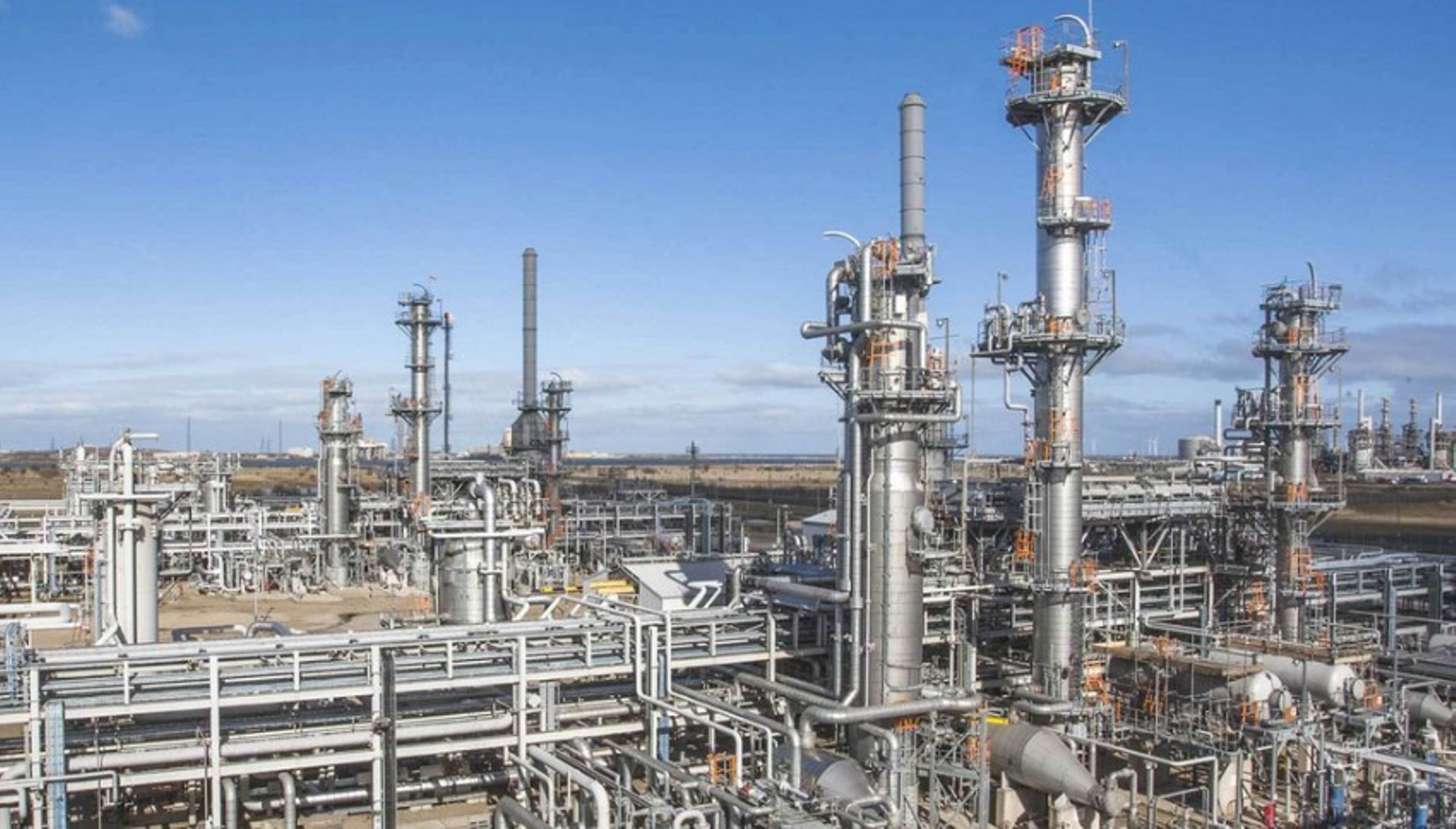 Singapore's GIC acquires UK gas pipeline firm, Berlin hotel