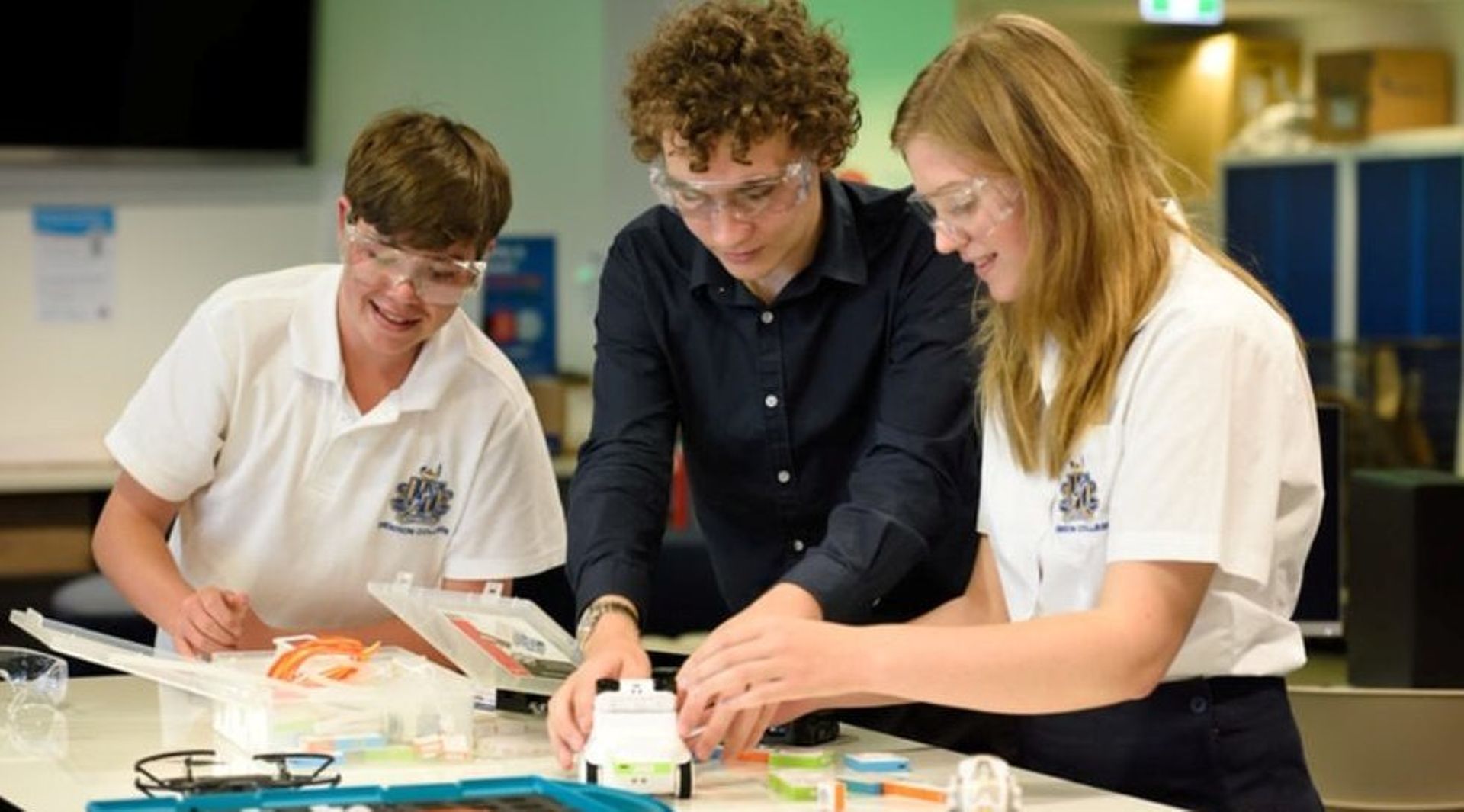 SoftBank, Goldman back $290m funding round in Automation Anywhere