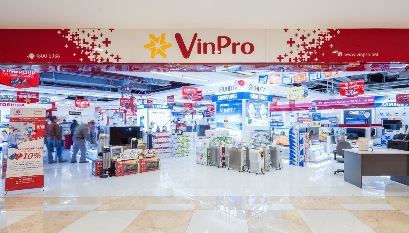 Vietnamese conglomerate Vingroup pulls out of retail business