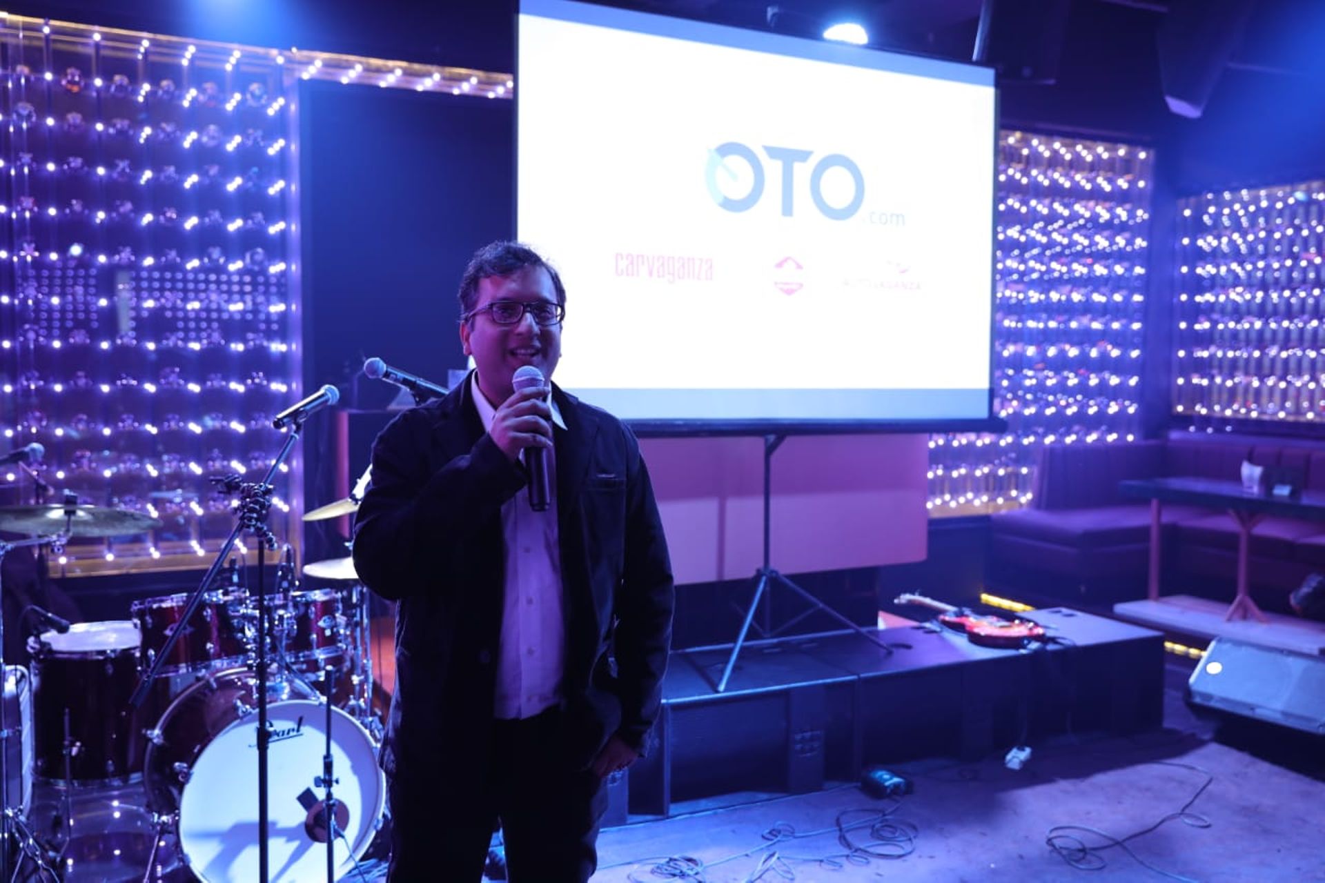 Indonesia's OTO.com acquires local automotive portal Carvaganza