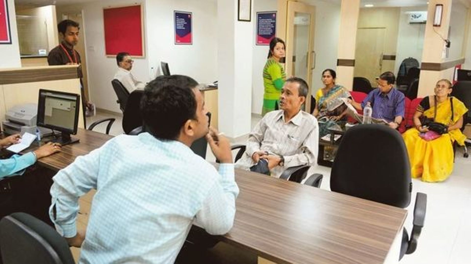 Indian banking industry in a fix over merger date for state-run banks