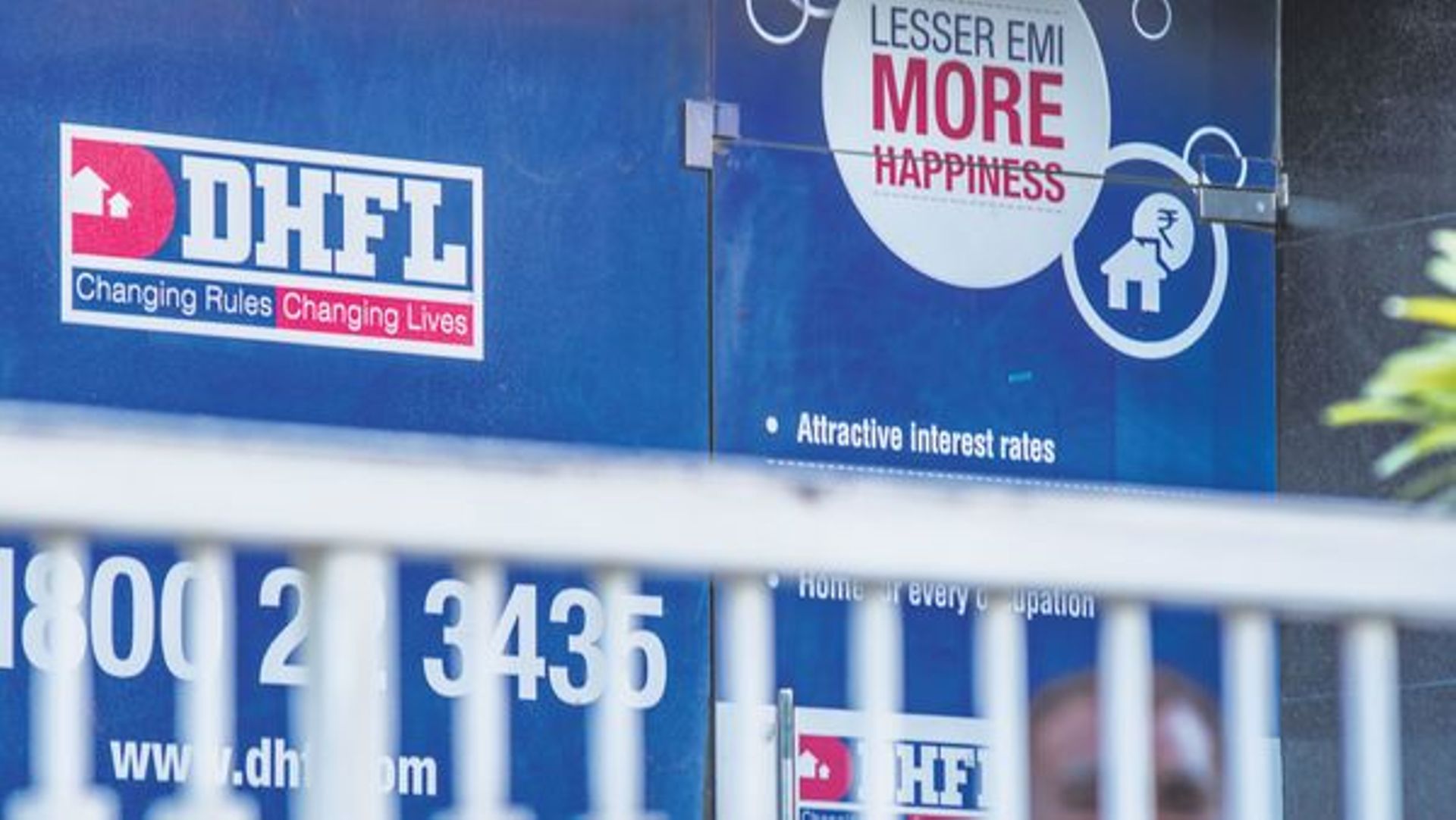 Oaktree, Piramal, Adani submit revised bids for India's DHFL