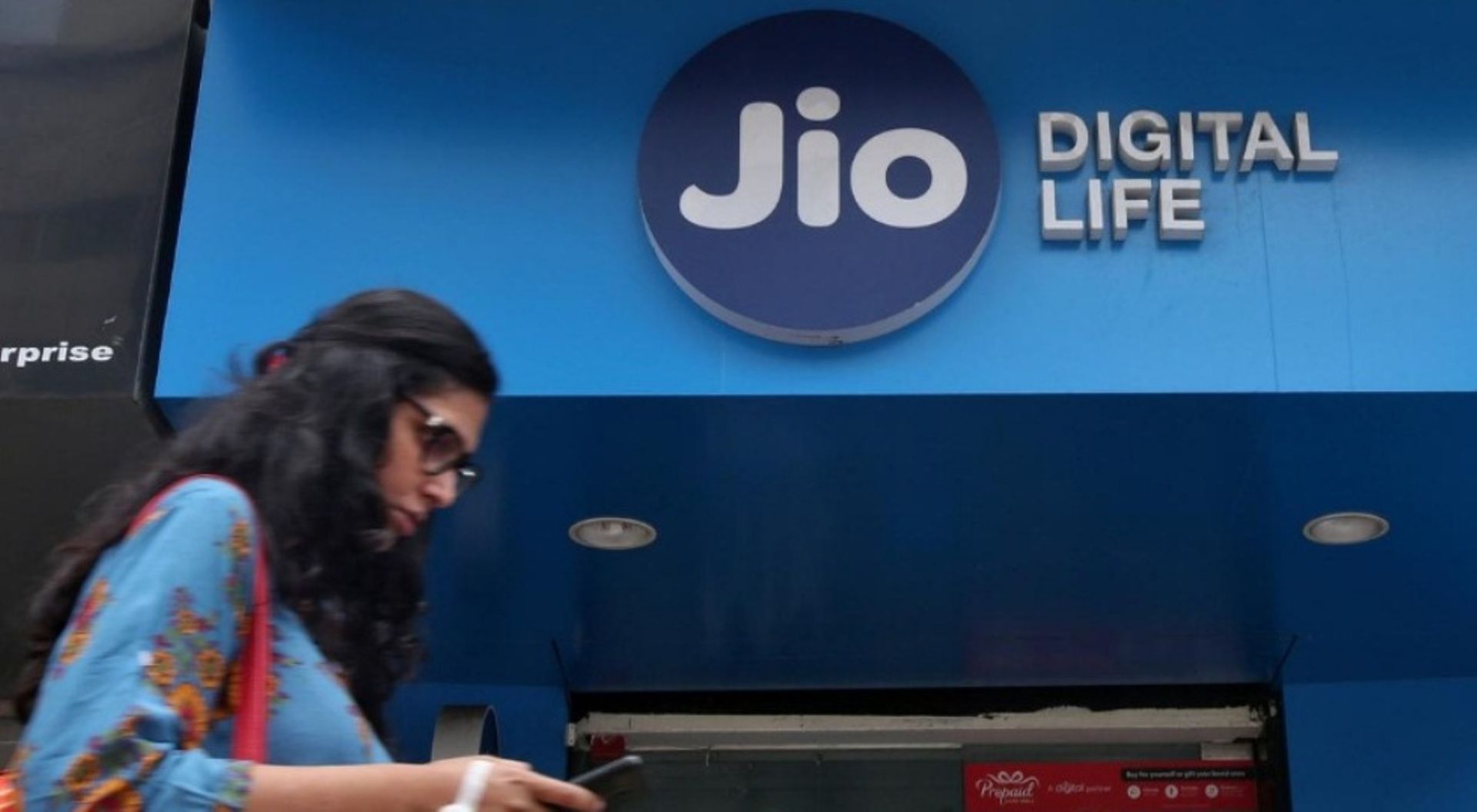 Jio Platforms gets $5.6b from KKR, Mubadala, others in fresh tranche of investment