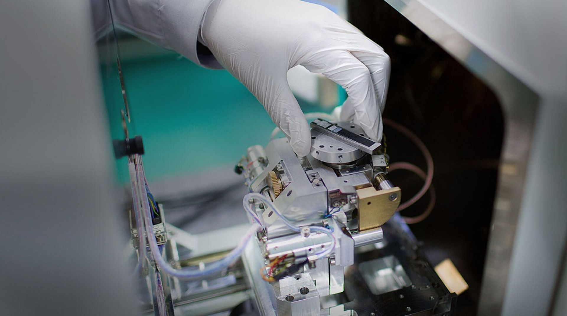 China's CATL to develop new battery material to improve energy density