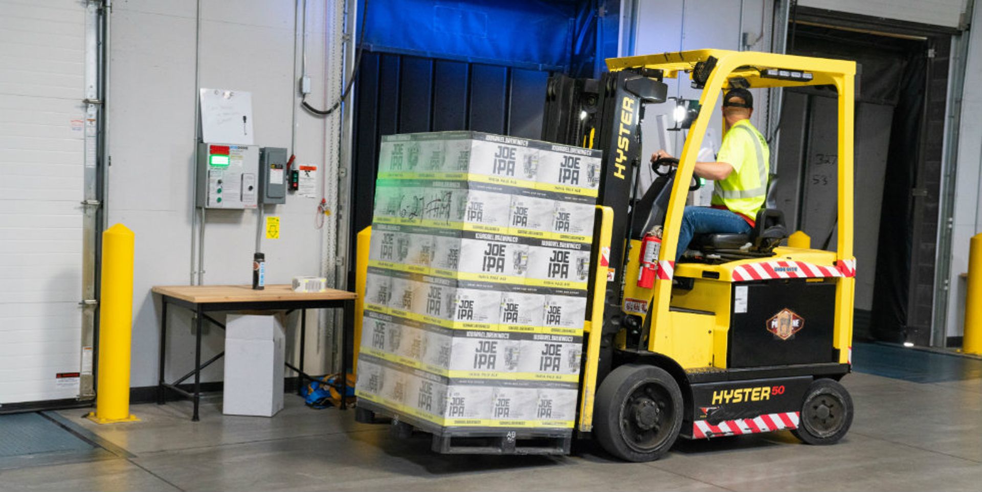 Alibaba-backed logistics firm Best plans to list in Hong Kong