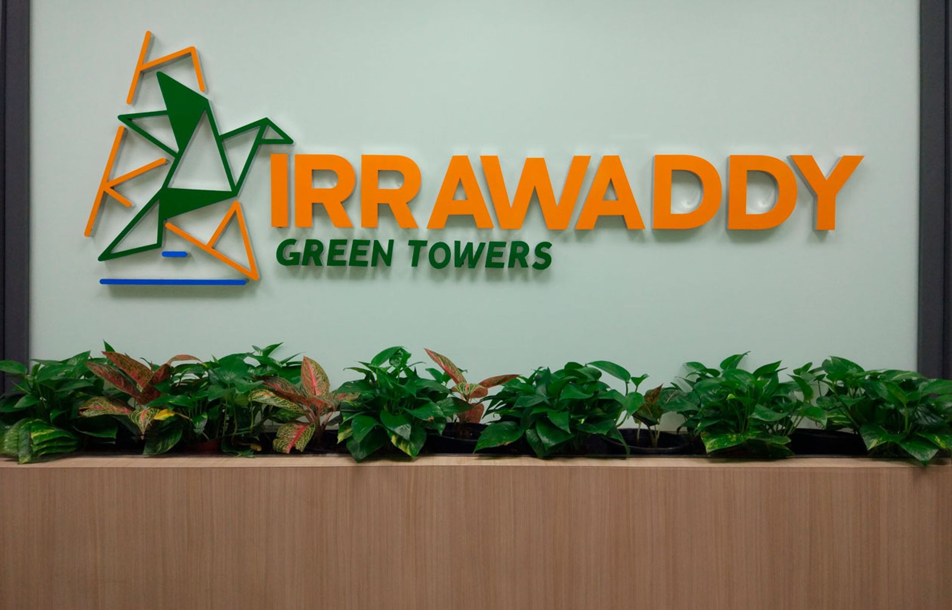 CVC Capital nears $700m deal to buy Myanmar telecom tower firm IGT: Report