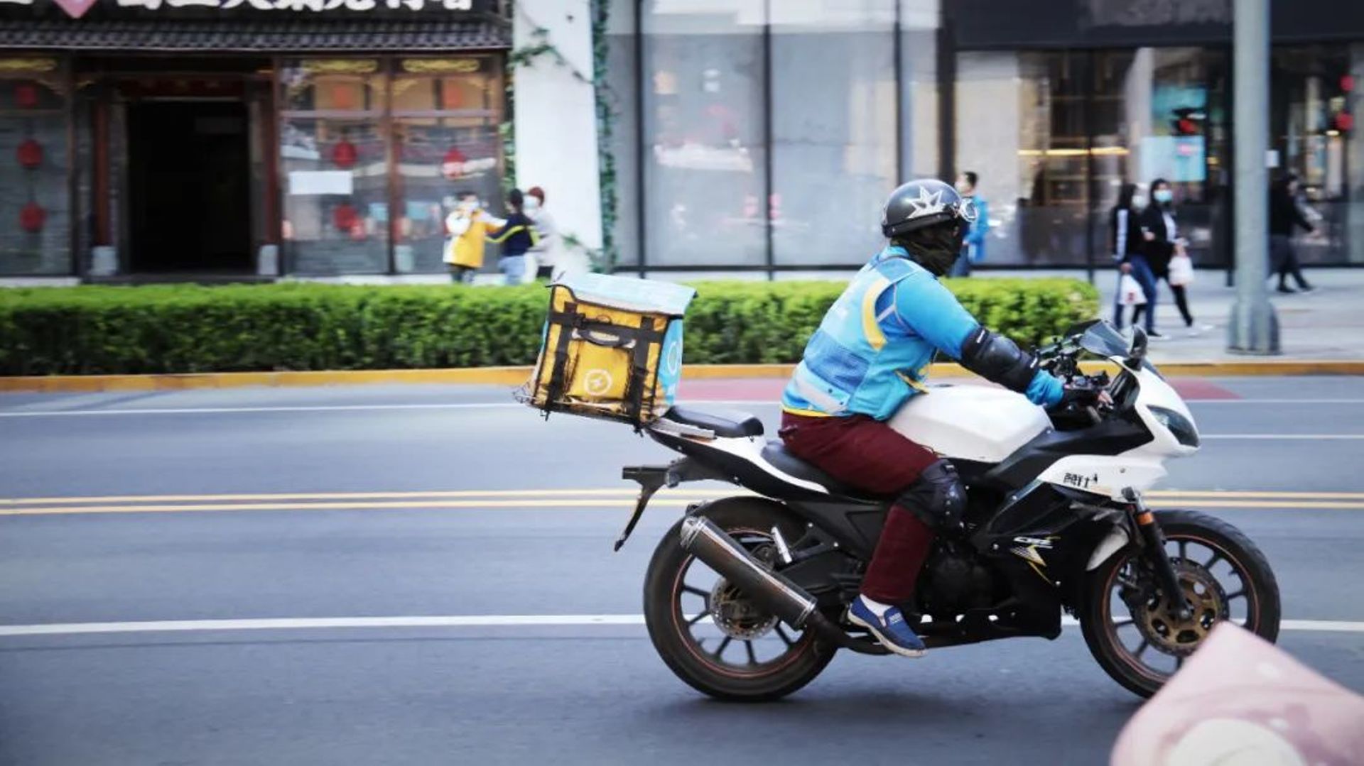 China’s delivery service provider FlashEx nets $125m from Shunwei, SIG, others