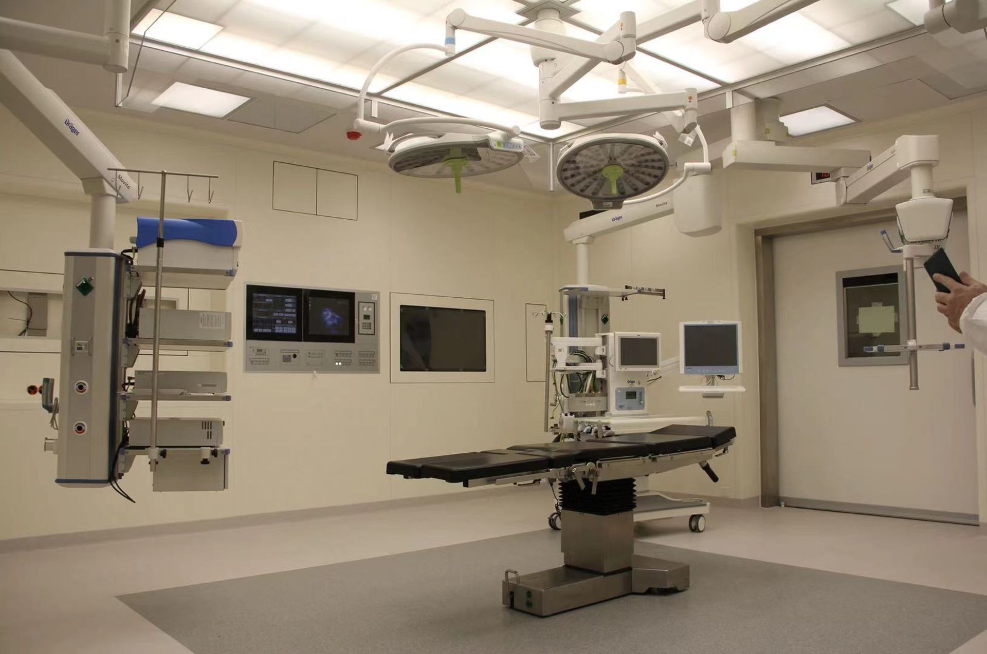 Surgical robot developer EDDA raises $150m led by SoftBank Vision Fund 2