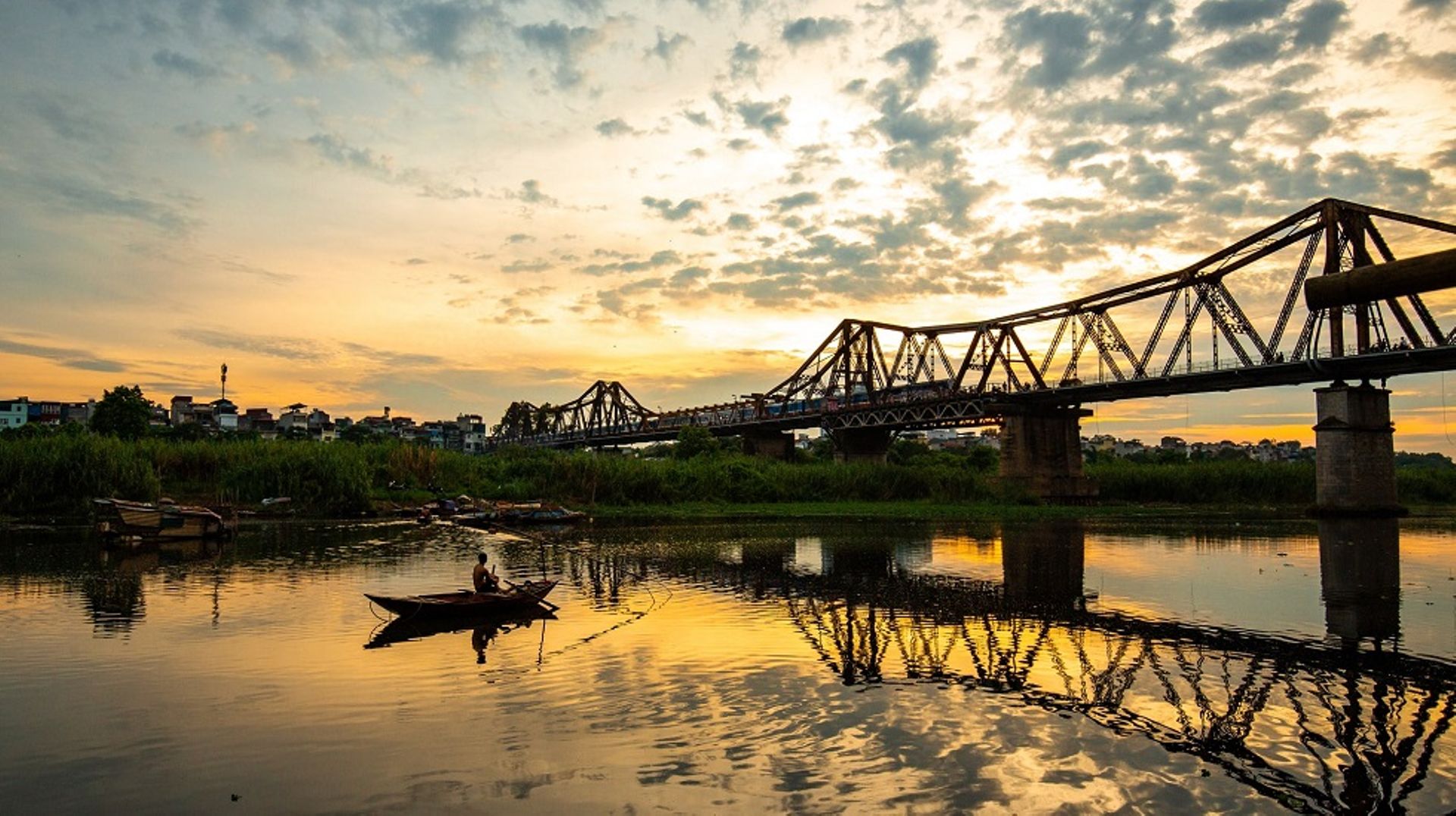 Vietnam plans 24-hour take-down rules for 'illegal' social media content