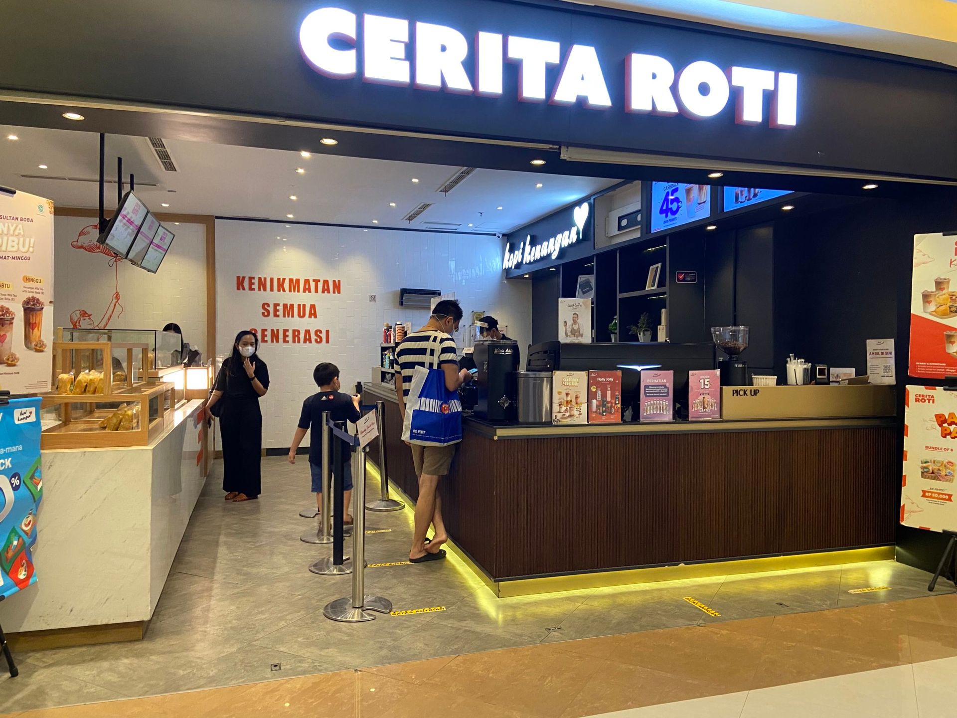 Indonesia's grab-and-go coffee startups spot big promise in dine-in model
