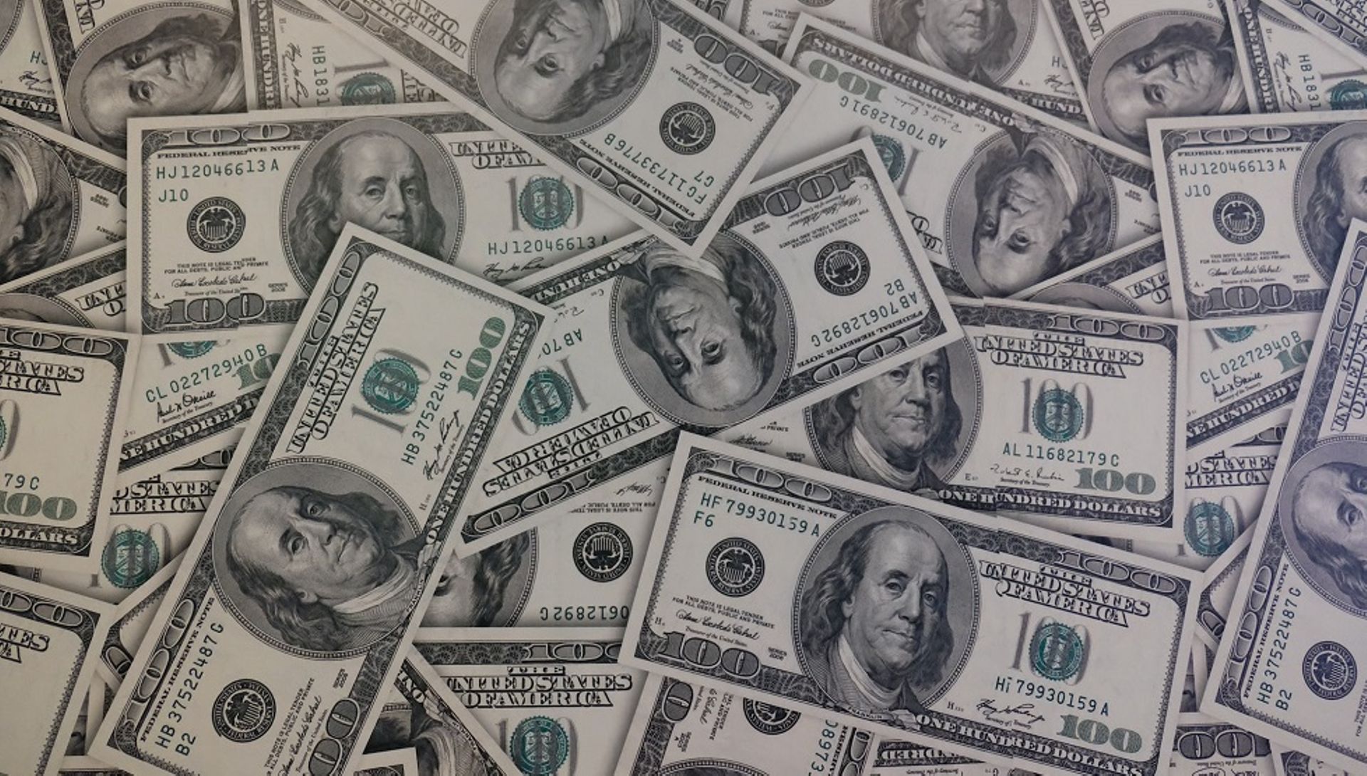 Silicon Valley Bank scrambles to calm clients after 60% stock rout