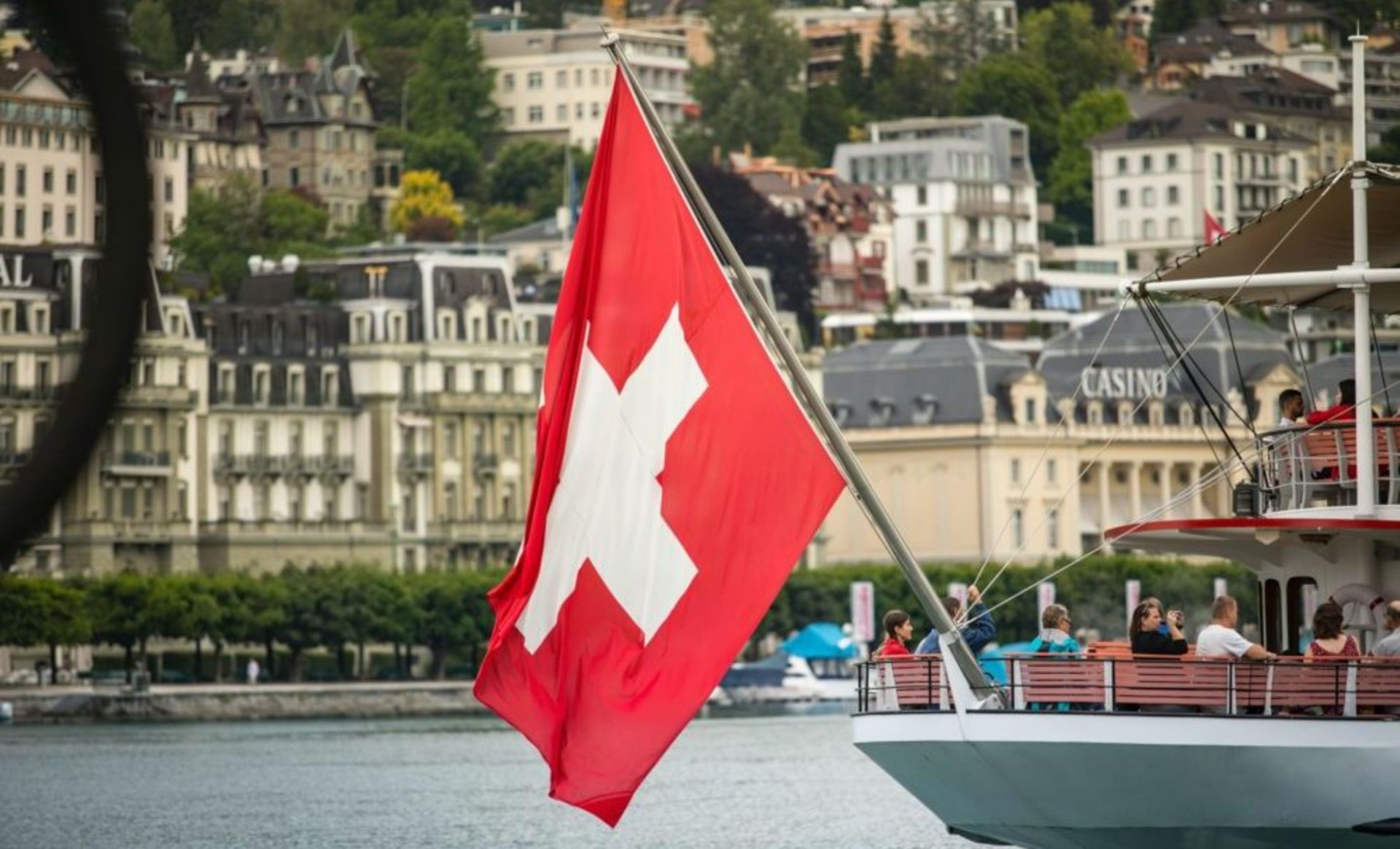 Swiss bourse opens door to Chinese firms looking for overseas listings