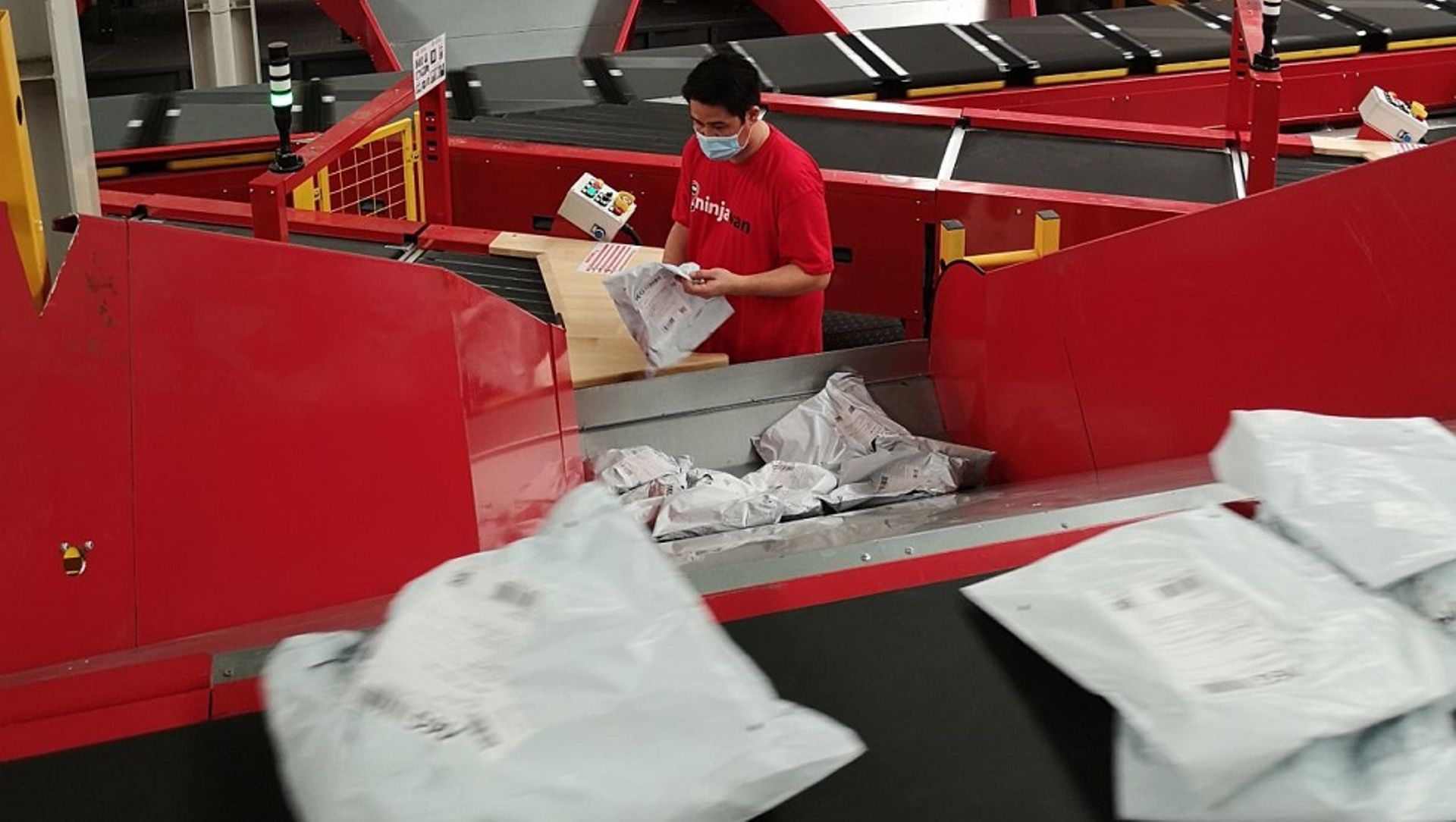 SG logistics firm Ninja Van's losses more than doubled to S$250m in FY2022