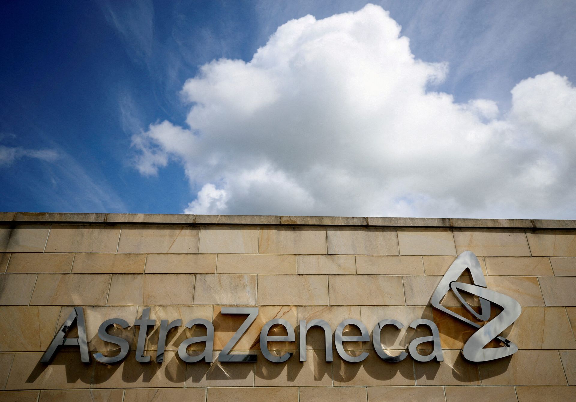 AstraZeneca planning China business spinoff