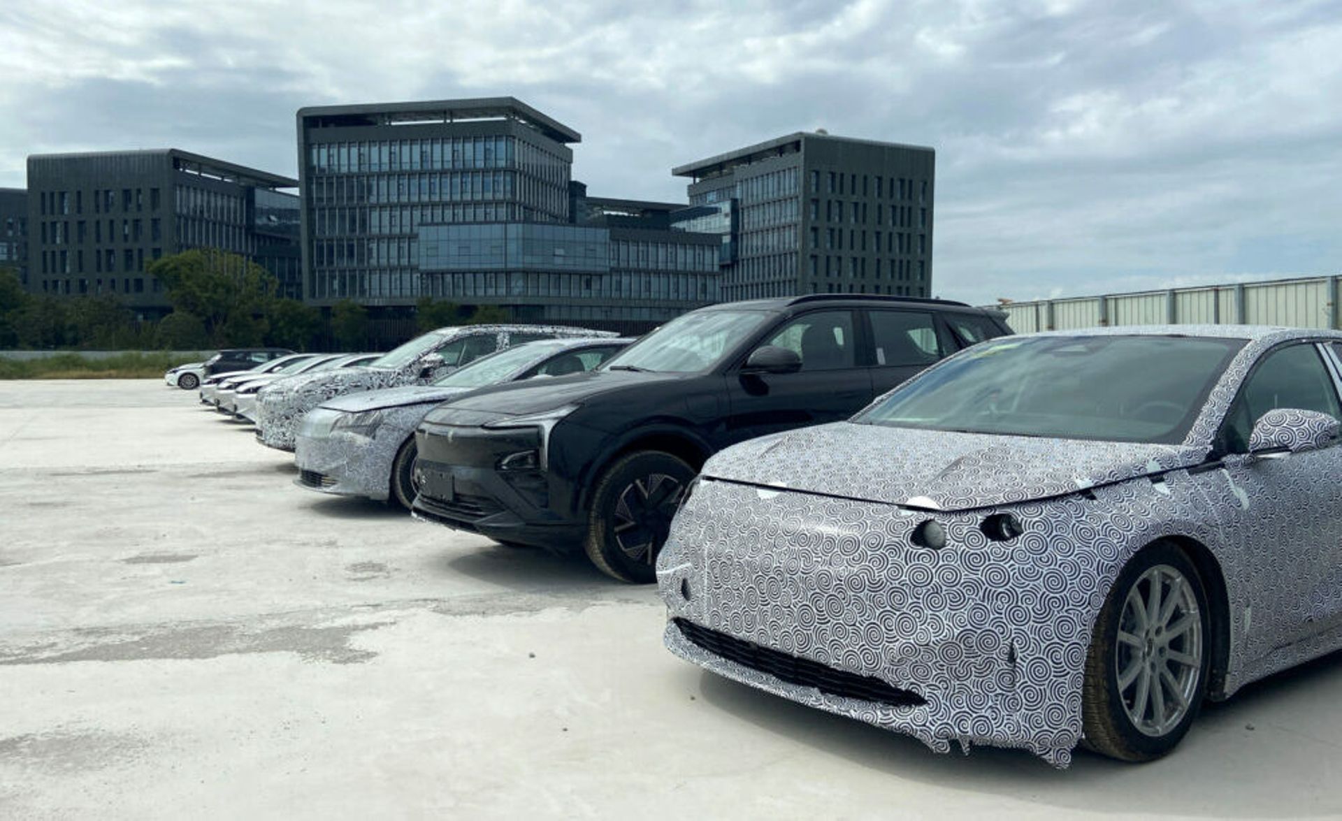 Evergrande EV unit reports about $10b combined loss for 2021 and 2022