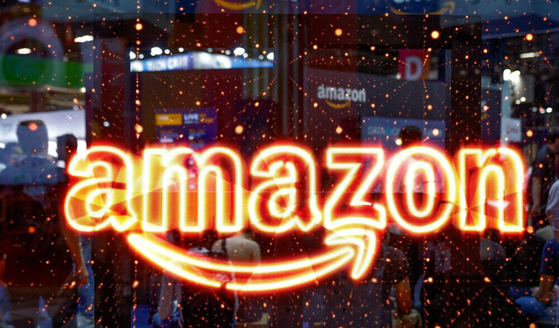 Amazon launches new AI tools, draws thousands to try out service