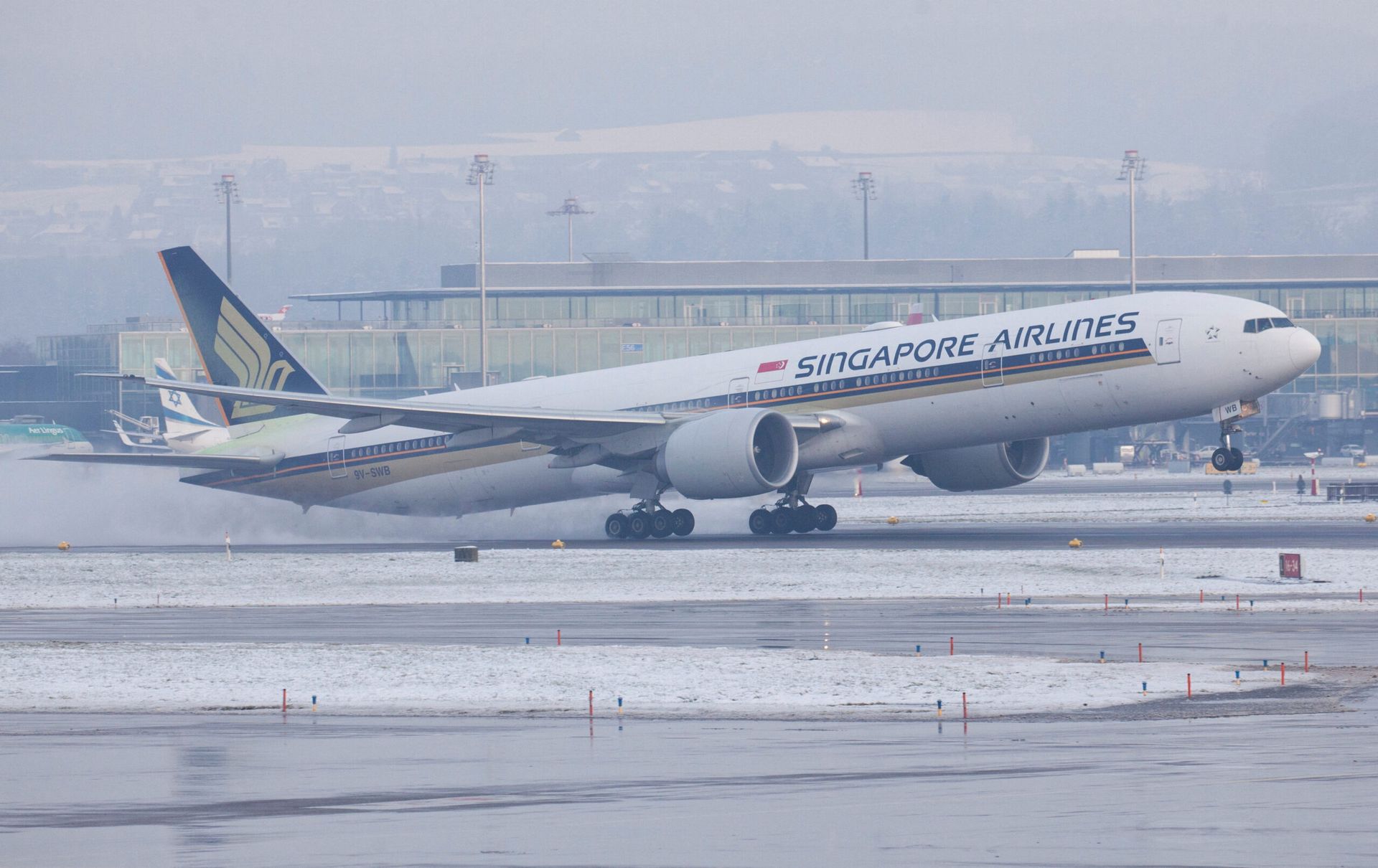 Singapore Airlines flags near-term competition even as Q1 profit nearly doubles