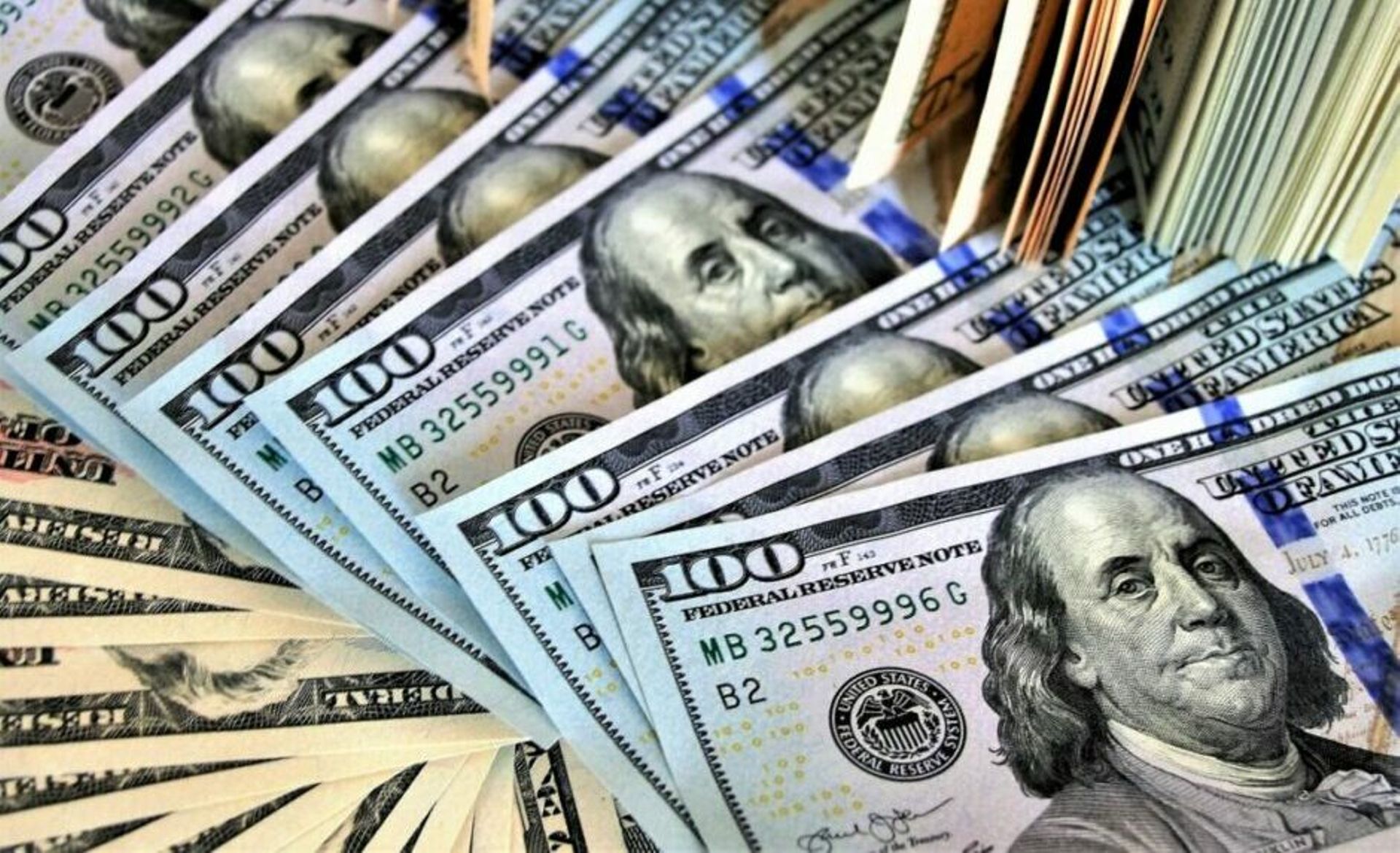 Saudi's PIF to pump $1b into struggling US luxury EV maker Lucid