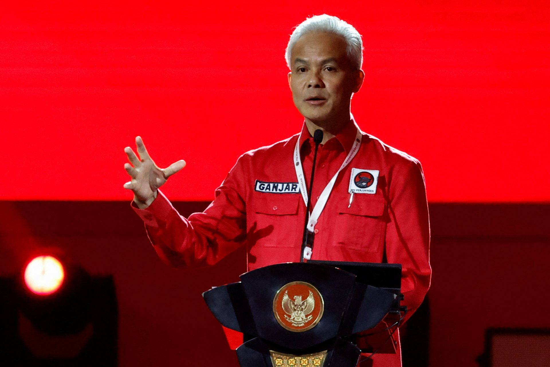 Indonesia's presidential hopefuls pledge to tackle key concerns of investors