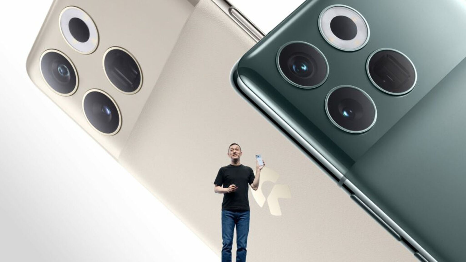 China's Nio and Geely hope to standout from EV peers with smartphones on wheels