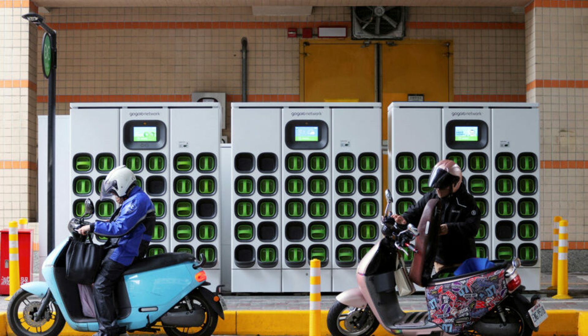 Taiwan's Gogoro starts making e-scooter bikes in India, rolls out battery swap network