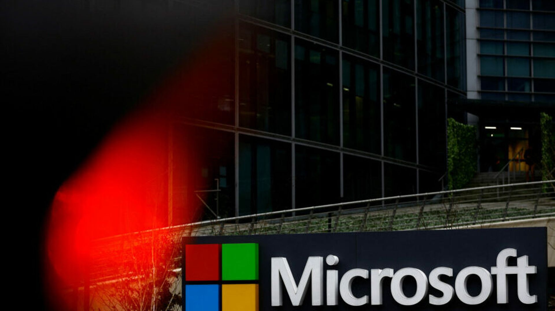 Alphabet, Microsoft earnings show hefty AI bets are driving growth