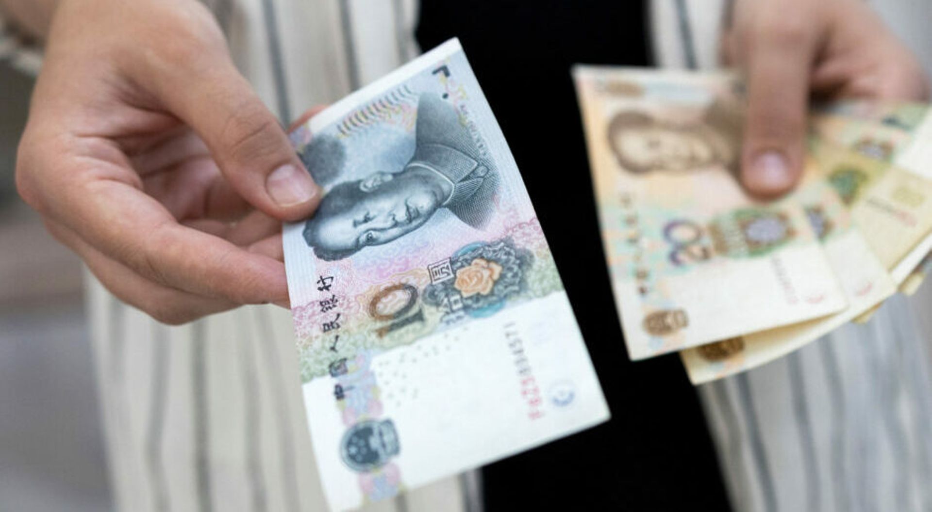 Big Chinese fund managers cap pay, claw back excess in 'austerity' drive