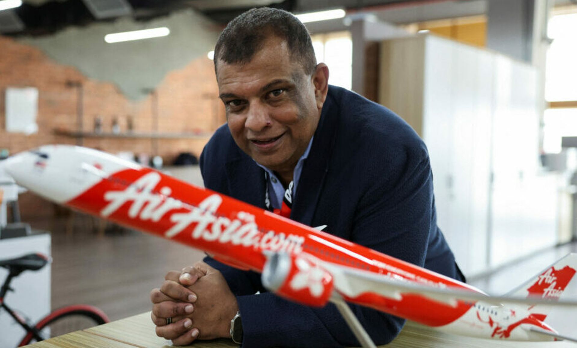 PH Digest: AirAsia Philippines eyes IPO; A.P. Moller to buy 40% in AC Logistics