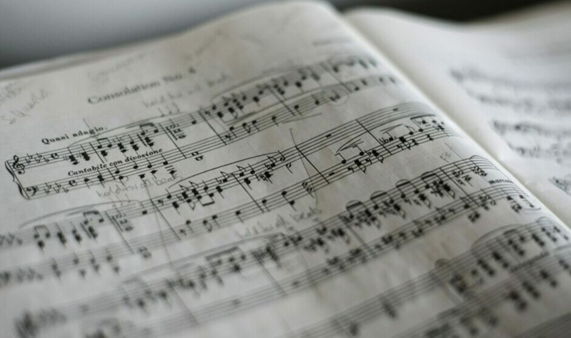 Chinese online audio platform Ximalaya hits play again on Hong Kong IPO plans