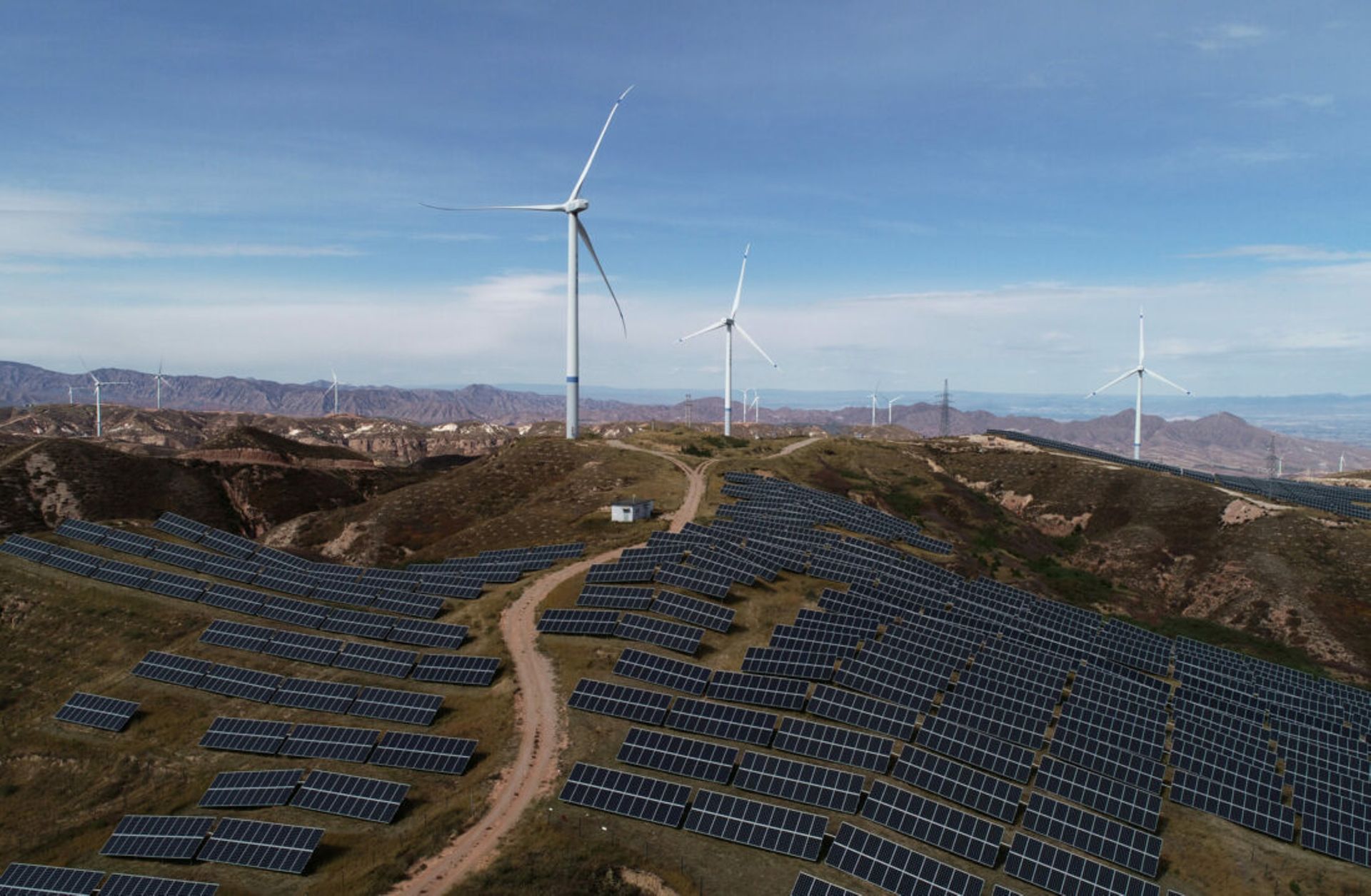 China's SPIC pumps $147m into Brazil wind farms, launches solar parks