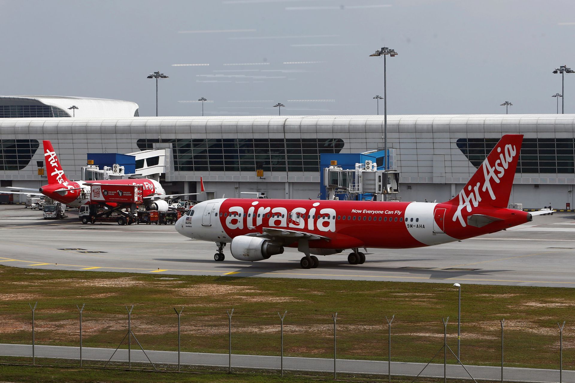 Malaysia's AirAsia raises $443m financing to refurbish grounded planes