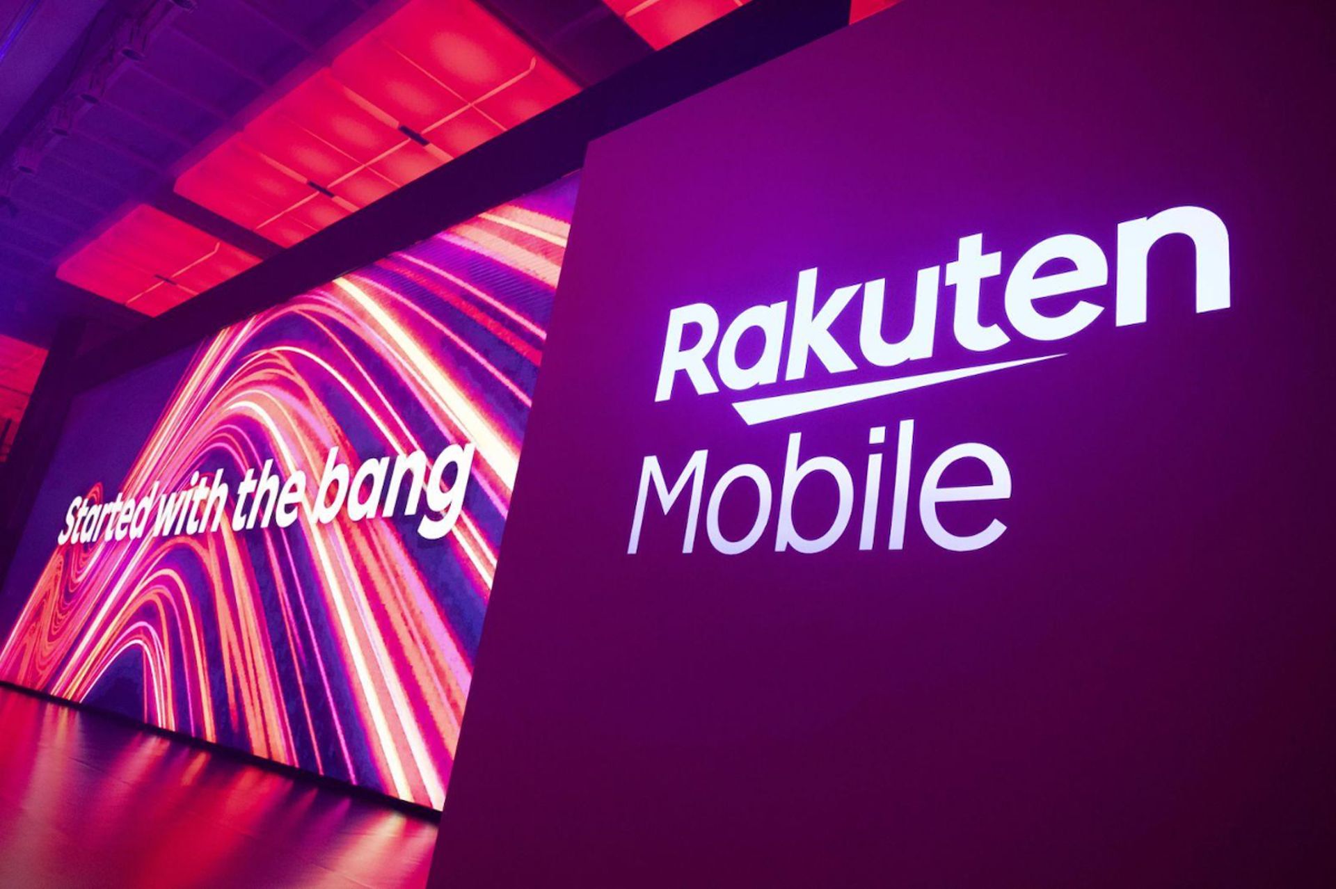 Rakuten Mobile to raise up to $2b from Macquarie, British Columbia in sale-leaseback deal