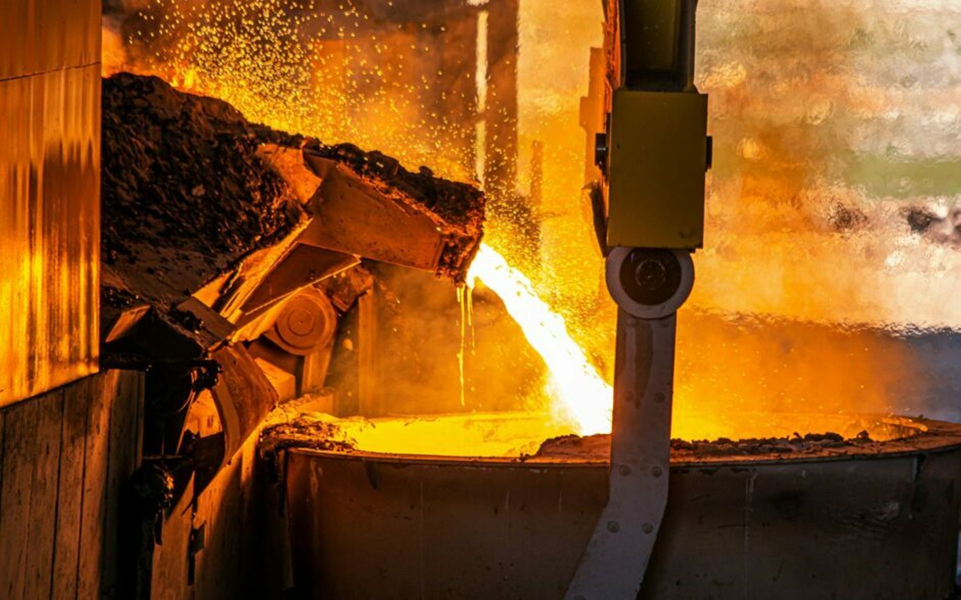 IFC inks deal with Indonesian steelmaker GRP to shift to low-carbon production