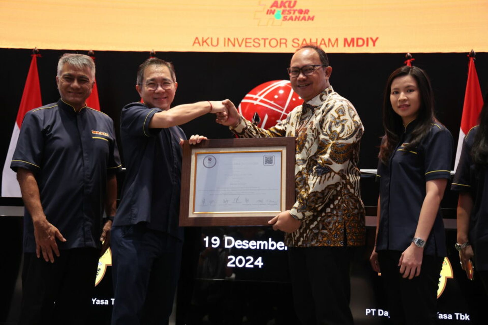 Shares of Indonesian unit of MR.DIY wobble on first trading day, close higher