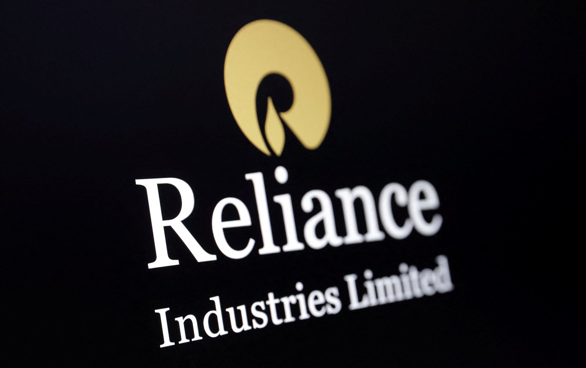 India's Reliance to spin off consumer goods business into new unit