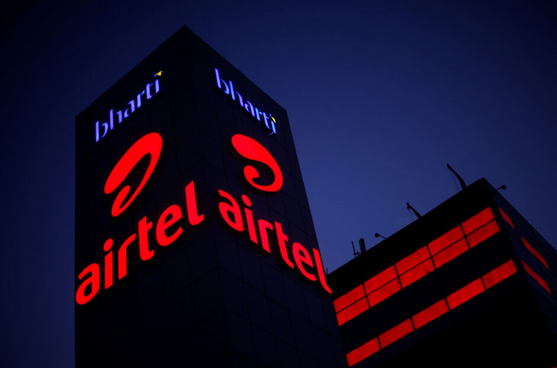 Musk's Starlink, India's Airtel team up to take on Ambani in broadband