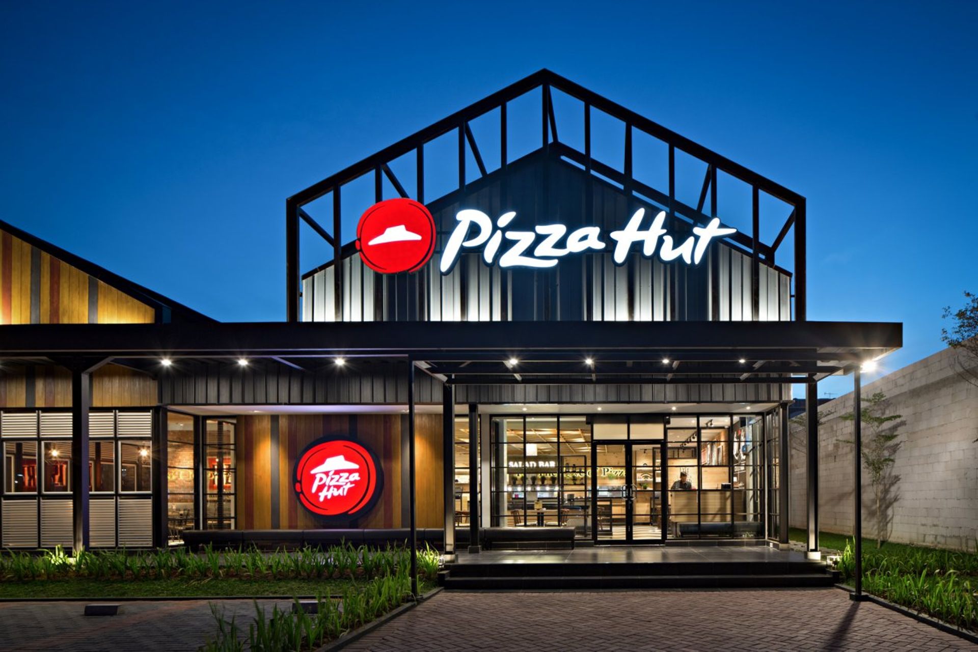 Pizza Hut Indonesia owner said to be eyeing strategic deals, potential exit