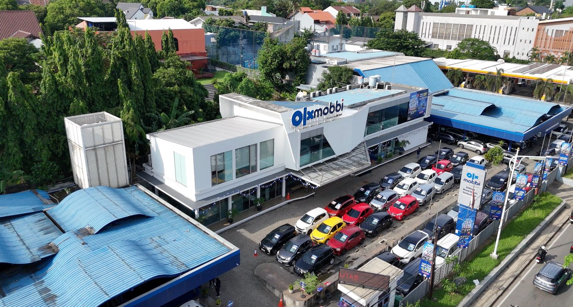 Toyota buys 40% stake in Astra's used-car unit in $120m deal