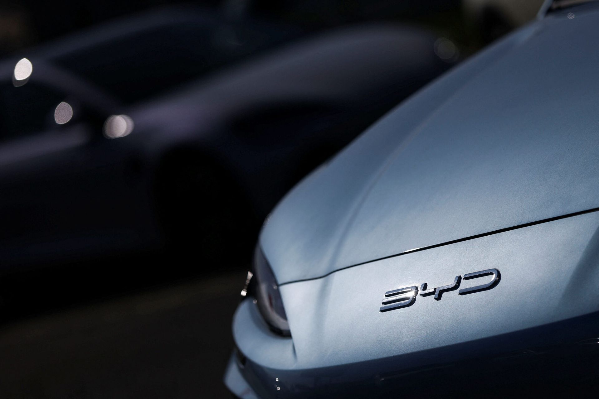 Chinese EV giant BYD offers discounts amid falling sales at home