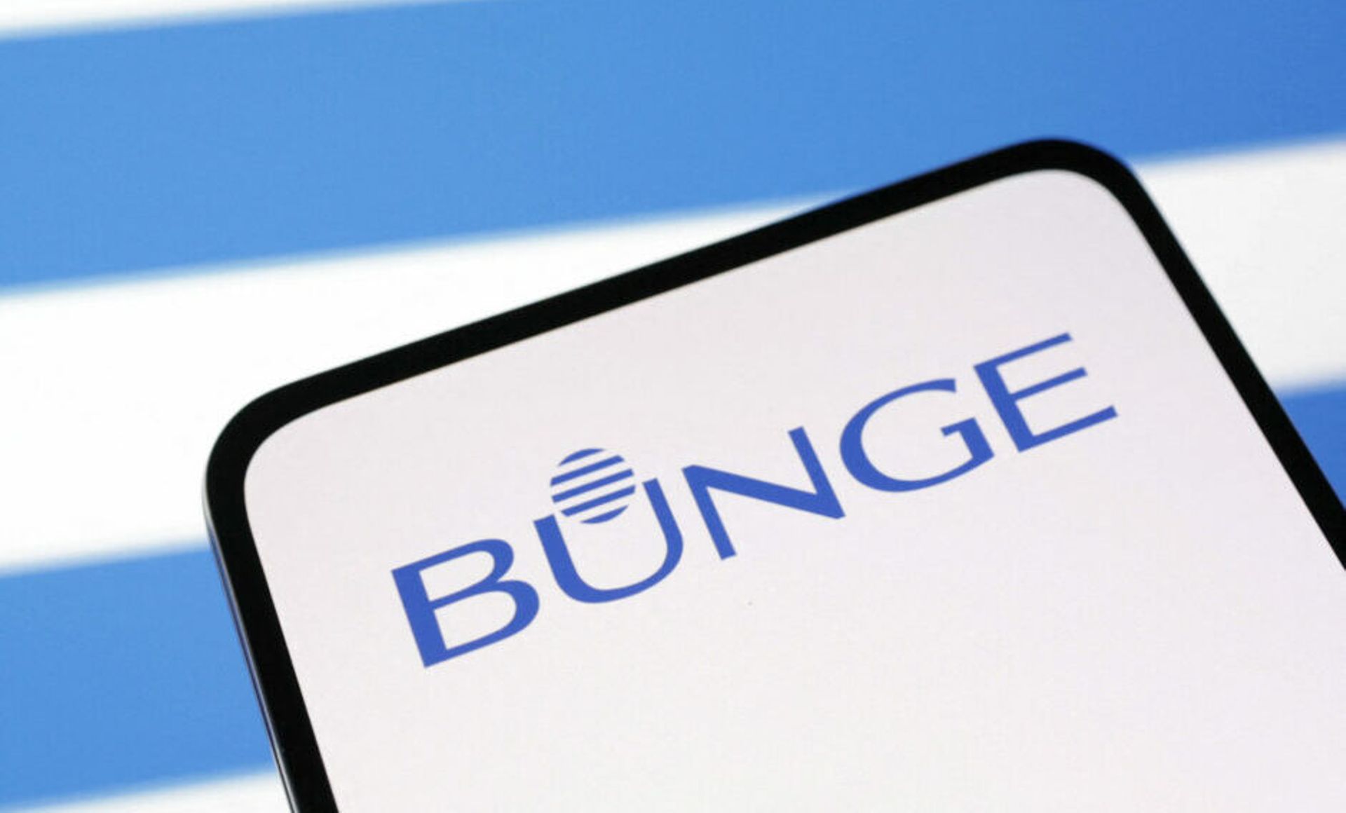 Bunge gets China's nod for $34b merger with Glencore-backed grain handler Viterra