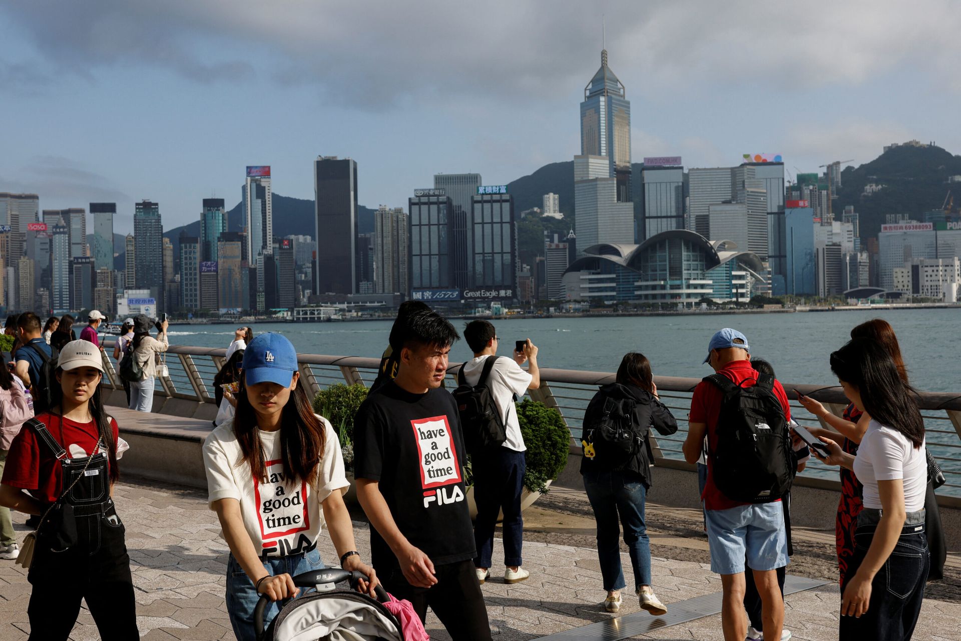 HK lays out proposals to regulate ride-hailing players like Uber