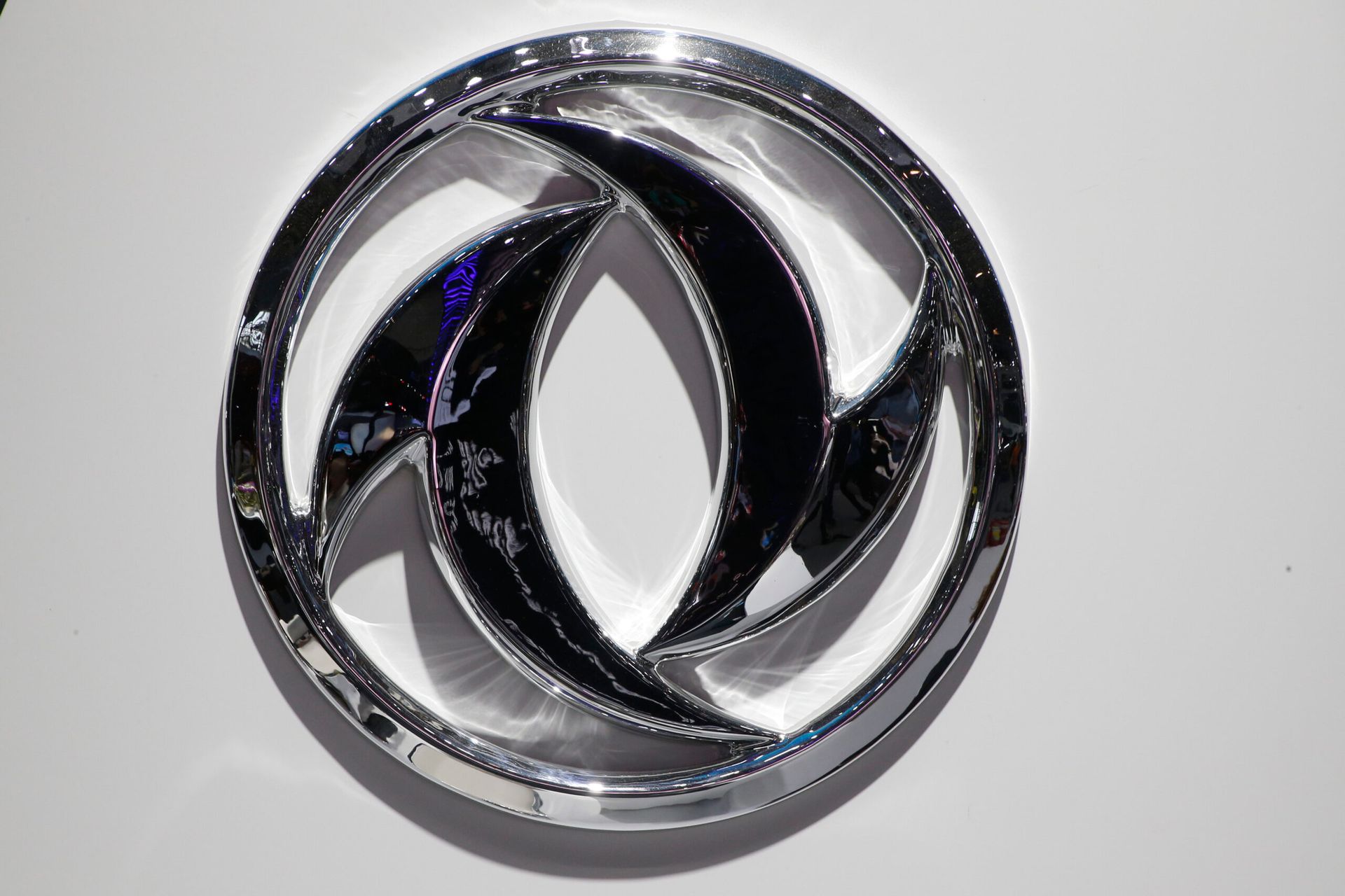 China's Dongfeng Motor puts its 50% stake in JV up for sale